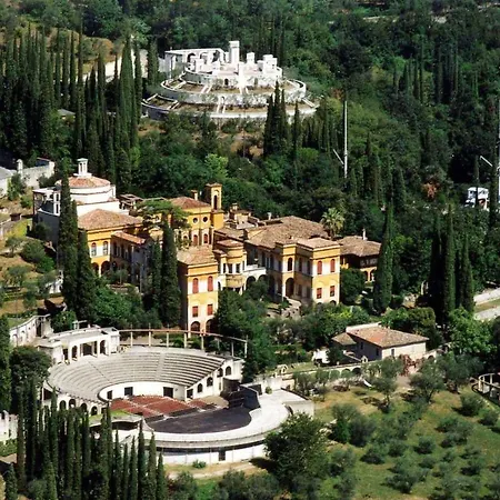Lägenhet La Torretta Del Degli Ulivi Puegnago