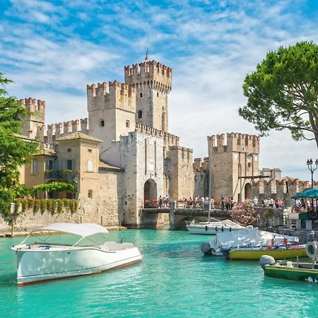 Lägenhet La Torretta Del Degli Ulivi *